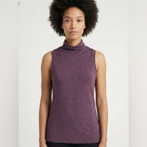 KIT and ACE Burgundy Sleeveless Stretchy Jersey Knit Turtleneck Tank US Sz M